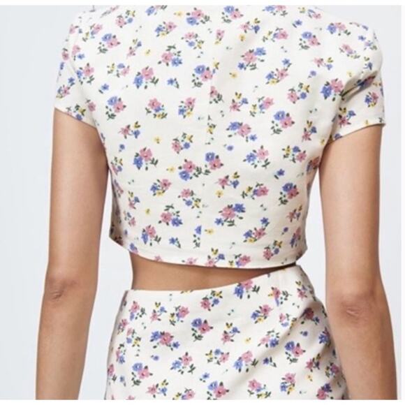 Zara Women’s Floral Button Front Square Neck Crop Top Size Medium - Picture 3 of 7